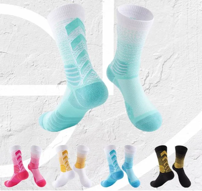 Hot Sale Basketball Playing Sports Crew Pile Breathable Socks for Unisex