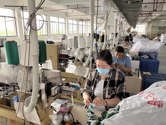 Low MOQ Custom Design Logo/Pattern Infant Kids Iridescence Socks 